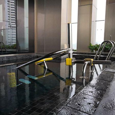 Klcc Twin Tower Suites Apartment Kuala Lumpur Bagian luar foto