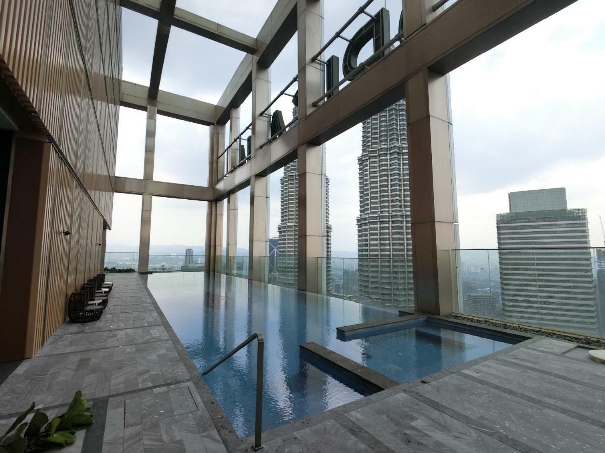 Klcc Twin Tower Suites Apartment Kuala Lumpur Bagian luar foto