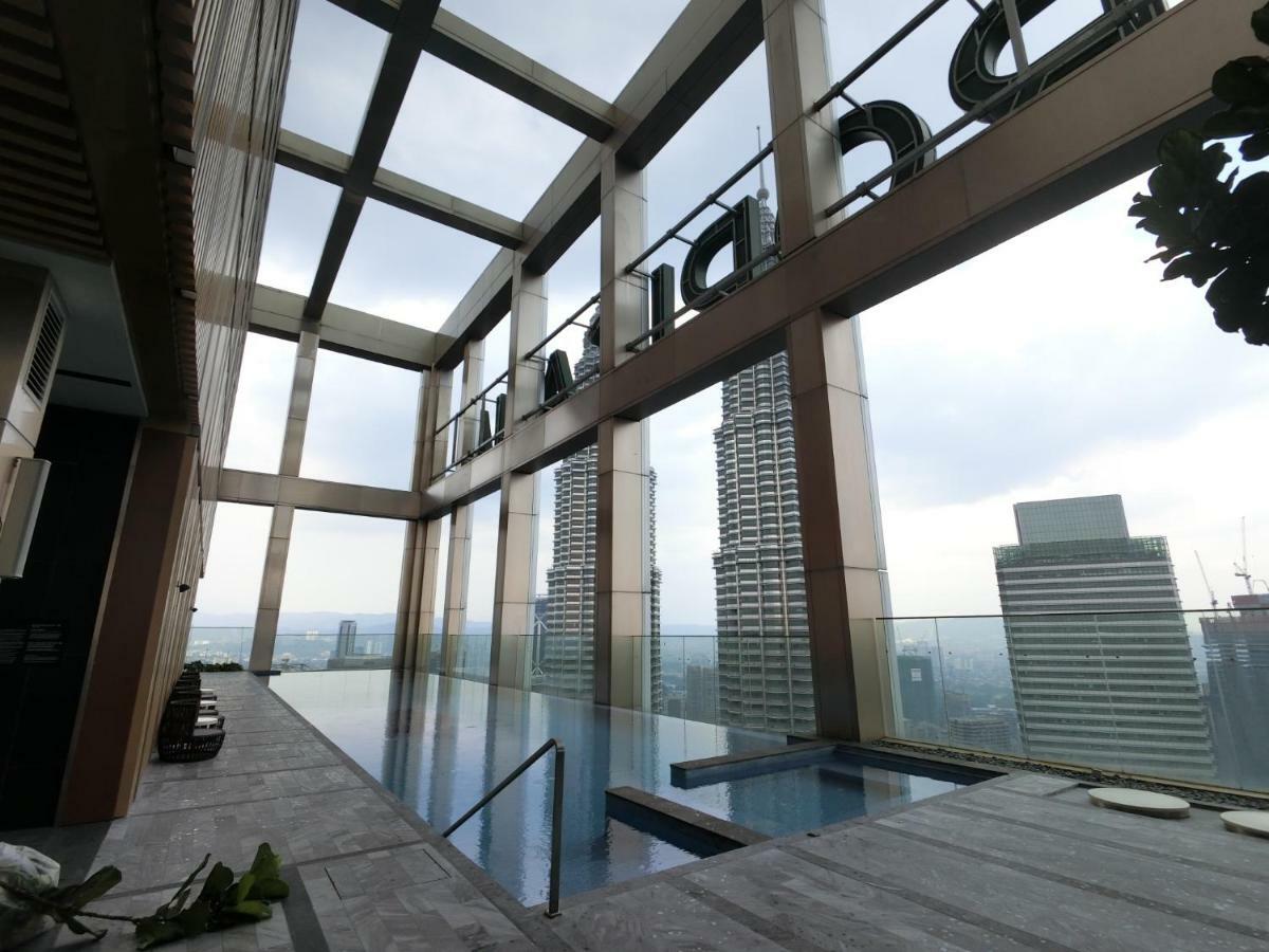 Klcc Twin Tower Suites Apartment Kuala Lumpur Bagian luar foto